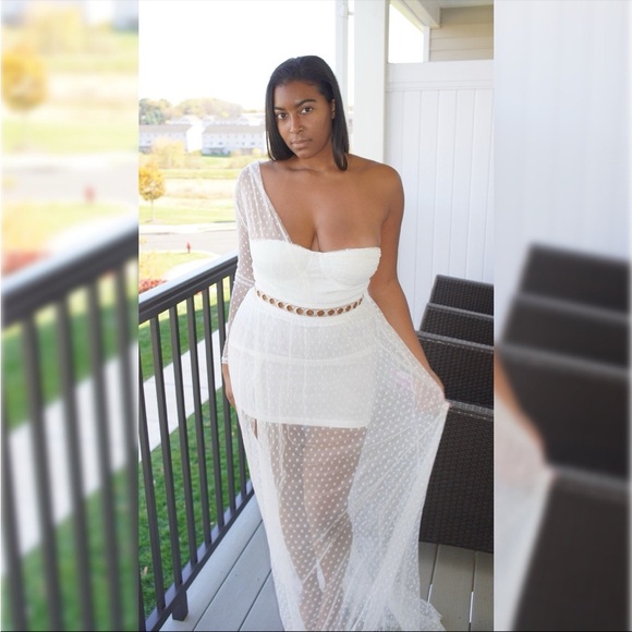White One-Shoulder Mesh Overlay Dress - Picture 3 of 9